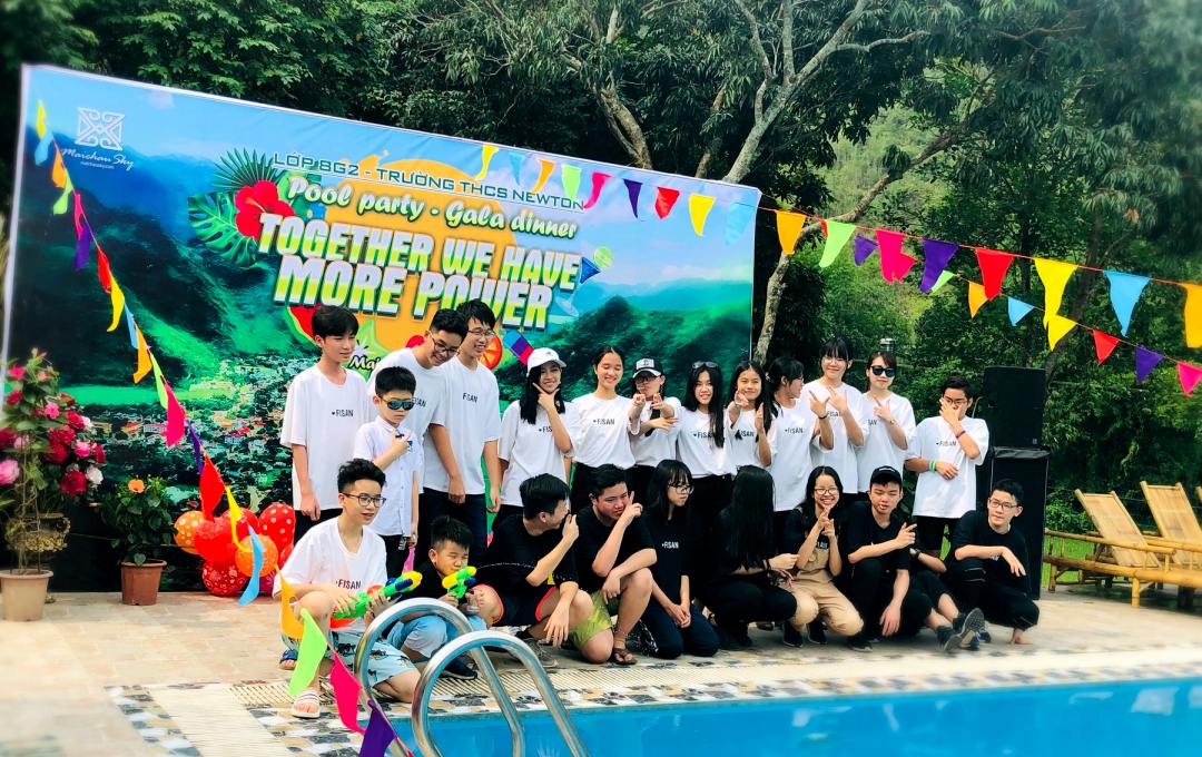 Không gian ngoài trời Mai Châu Sky Resort rộng có thể tổ chức teambuilding